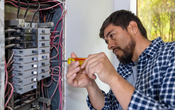 Best Electrical Troubleshooting Services  in La Crosse, WI